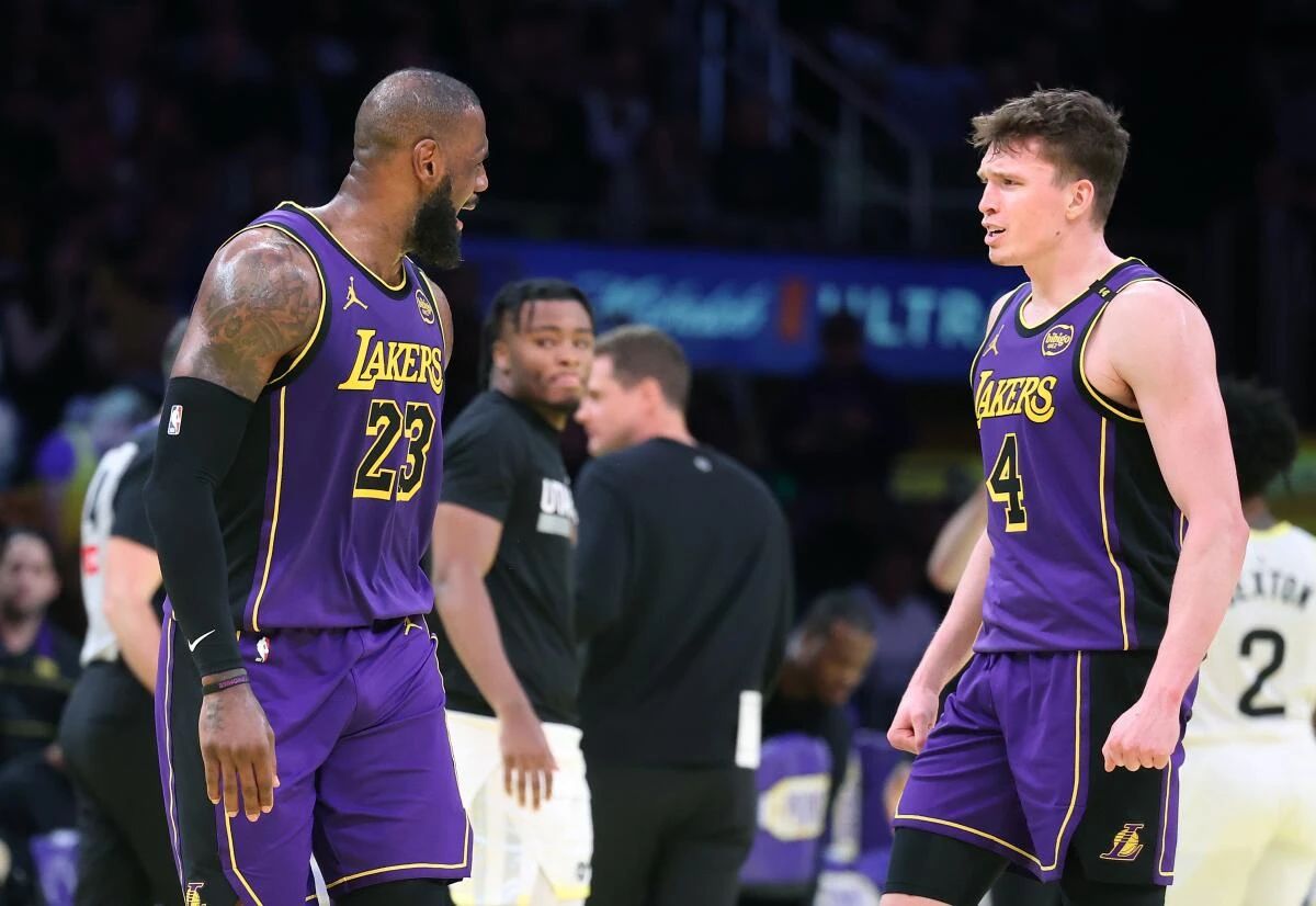 LeBron suddenly stepped back from social media—what’s the deal?